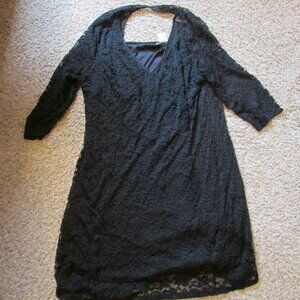 NWT Maurices Plus 3 Black Lace Peep Hole Back Formal Dress Midi Lined
